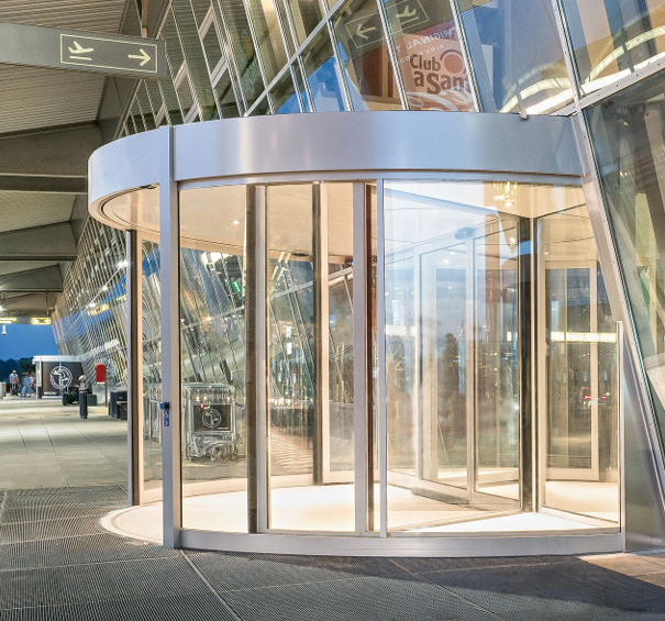 Tormax revolving doors at airport